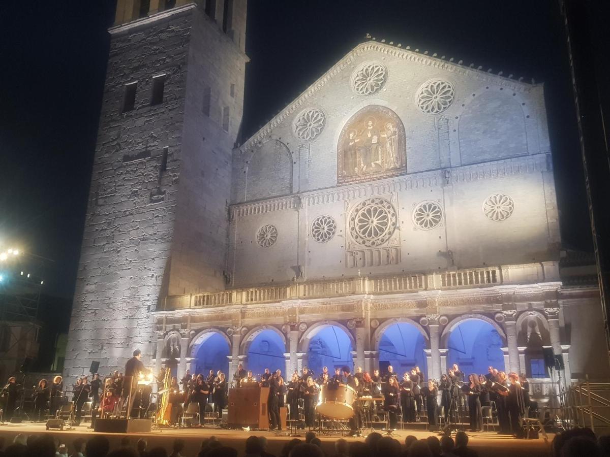 Non Ditelo Al Duca - Lo Spagna Spoleto Bagian luar foto
