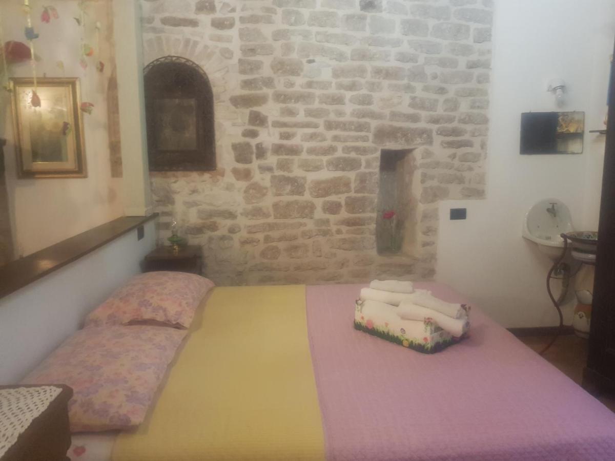 Non Ditelo Al Duca - Lo Spagna Spoleto Bagian luar foto