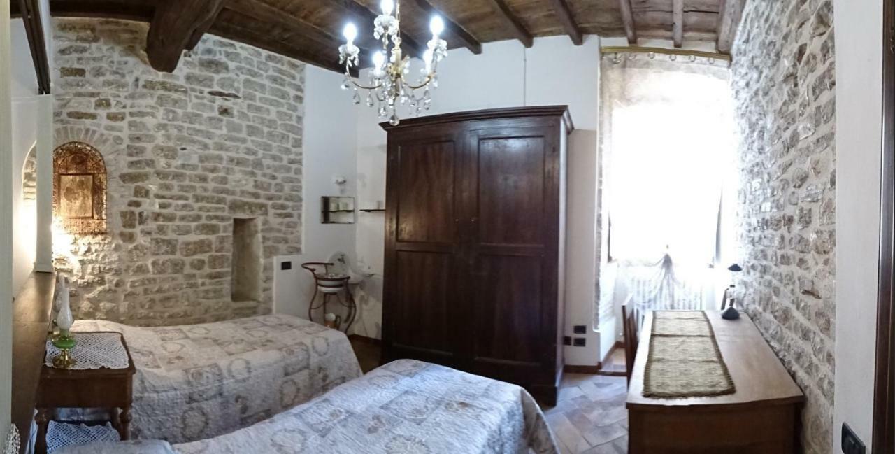 Non Ditelo Al Duca - Lo Spagna Spoleto Bagian luar foto