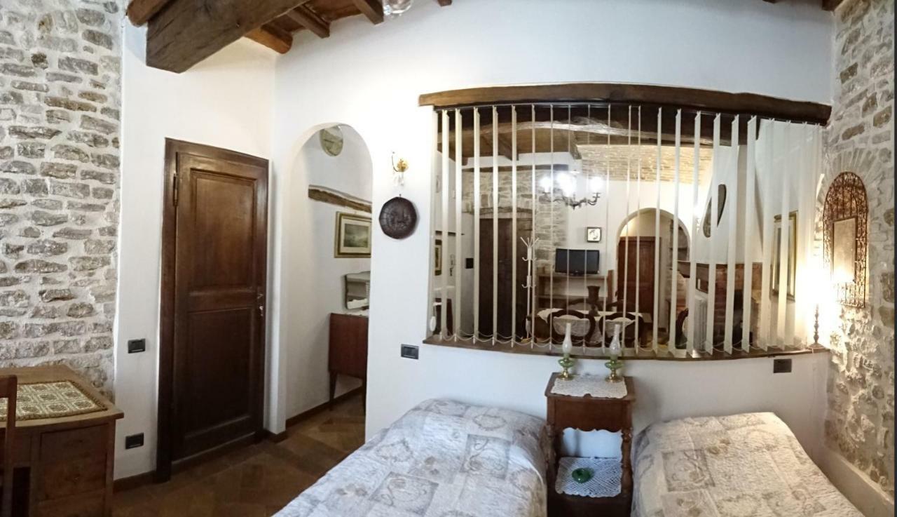Non Ditelo Al Duca - Lo Spagna Spoleto Bagian luar foto